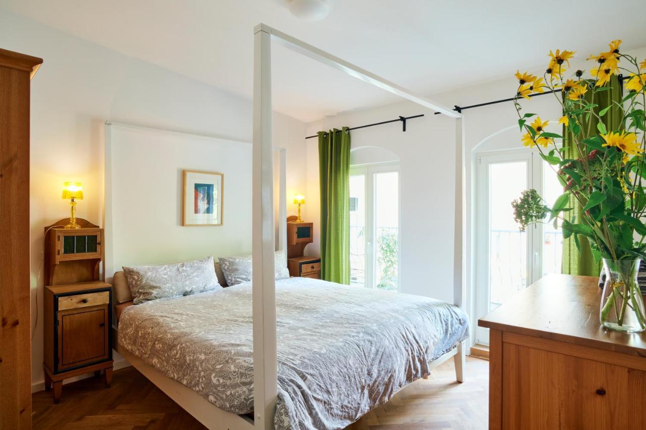 Beautiful And Cozy Remise For Up To 6 Guests Apartment Berlin Bagian luar foto