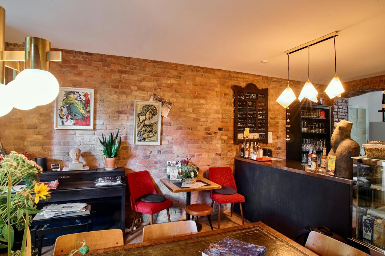Beautiful And Cozy Remise For Up To 6 Guests Apartment Berlin Bagian luar foto